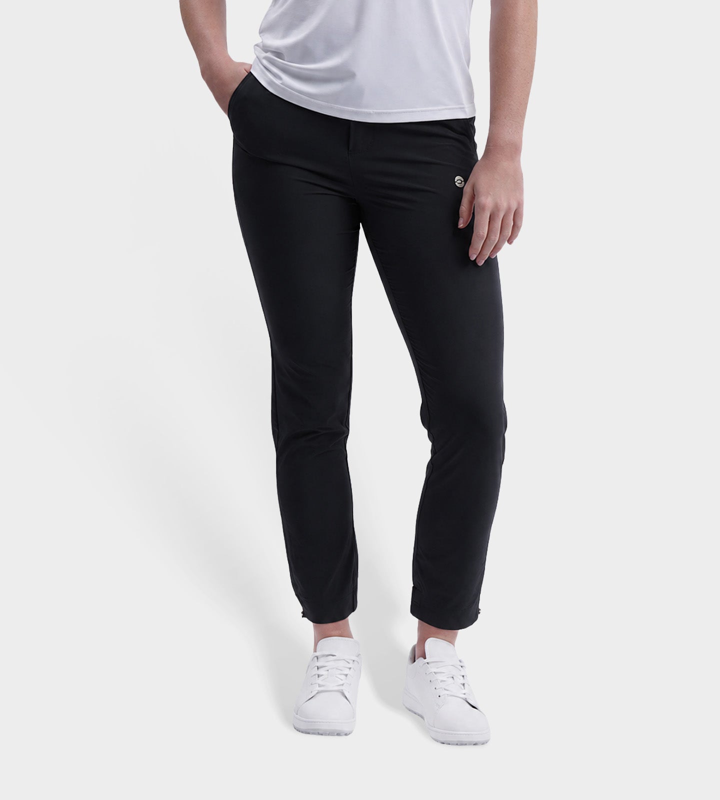 LADIESGOLFJOGGERS-BLACK-FRONT